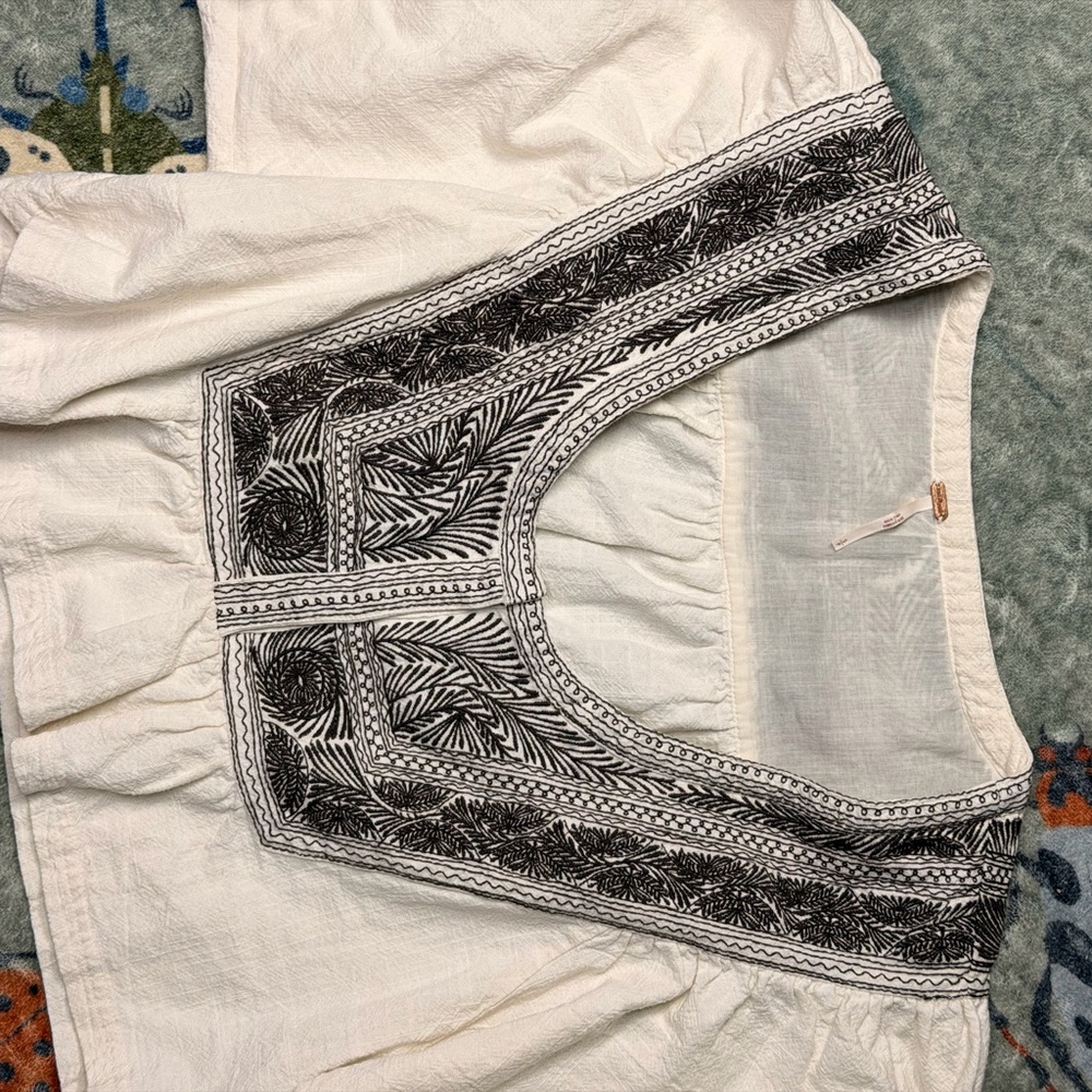 Free People Cream Blouse with  Floral Black Embroidery - Picture 8 of 9